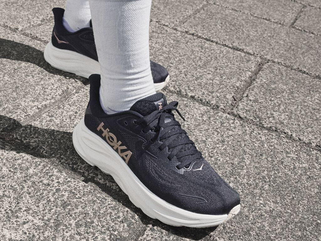 Hoka Clifton 10 Intersportista.