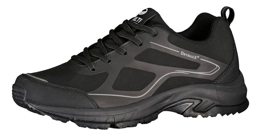Black low outdoor shoes