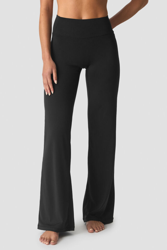 ICANIWILL Luxe Straight Leg Tights W