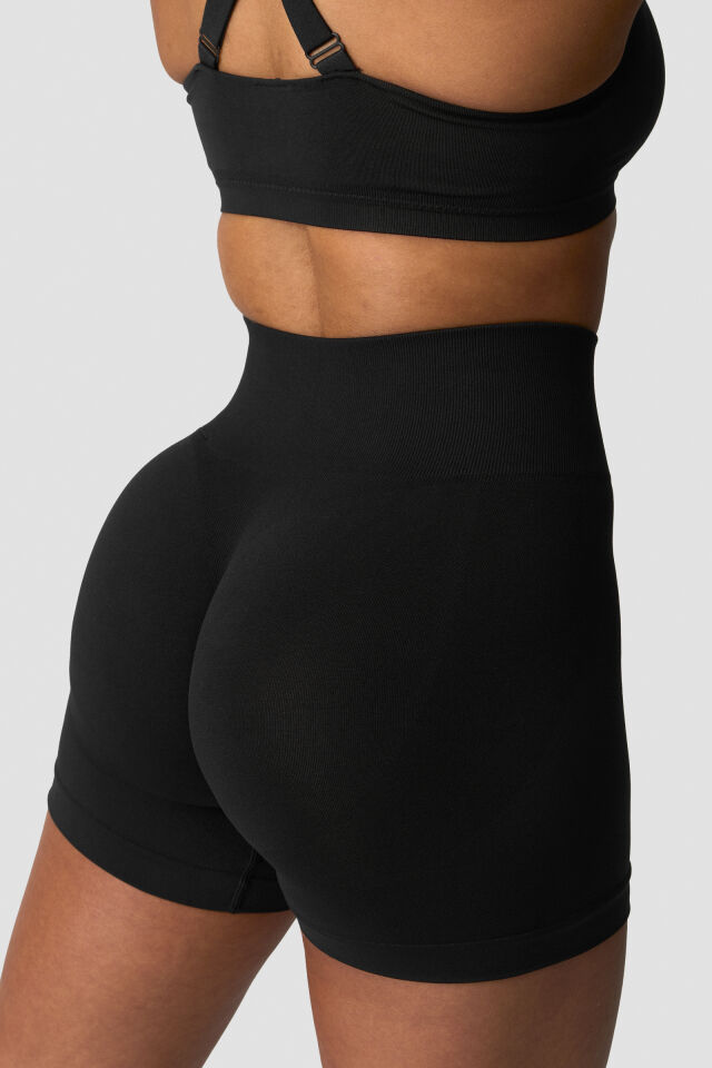 ICANIWILL Smooth Seamless Midi Shorts W