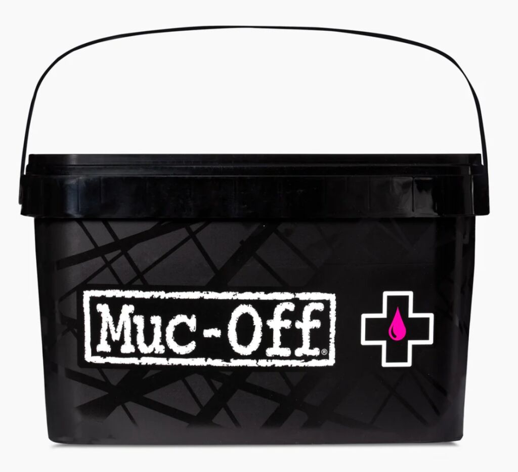 Muc-Off MUC-OFF 8 in 1 Bicycle Cleaning Kit