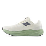 New Balance FuelCell Propel v5 M