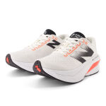 New Balance FuelCell SuperComp Trainer v3