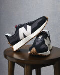 New Balance 327
