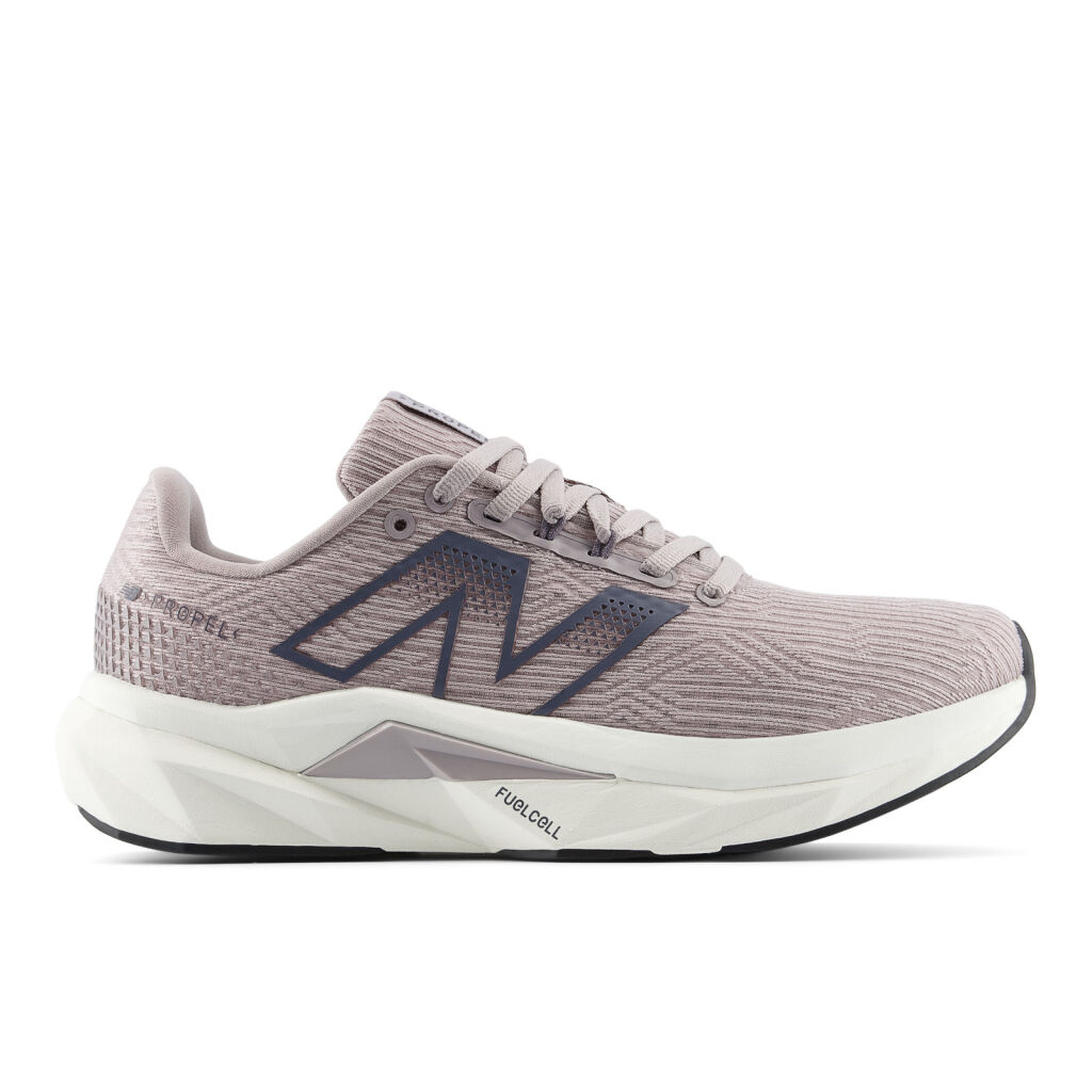 New Balance FuelCell Propel v5 W