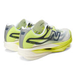 New Balance FuelCell SuperComp Elite v6