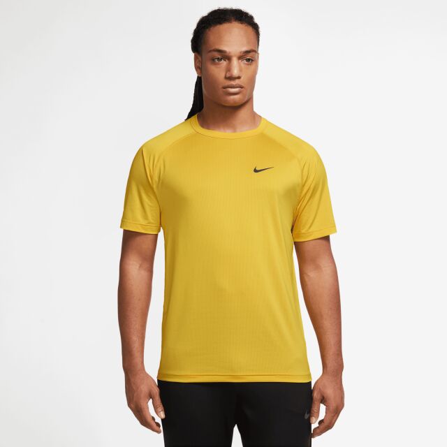 Nike Dri-FIT Ready Men's Short-Sleeve Fitness Top M - t-paita