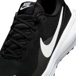 Nike Revolution 8 M