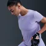 Nike Dri-FIT Short-Sleeve Top W