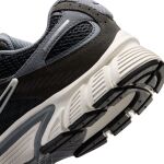 Nike V5 RNR Suede M