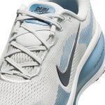 Nike Vomero 18 M