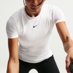Nike One Fitted W