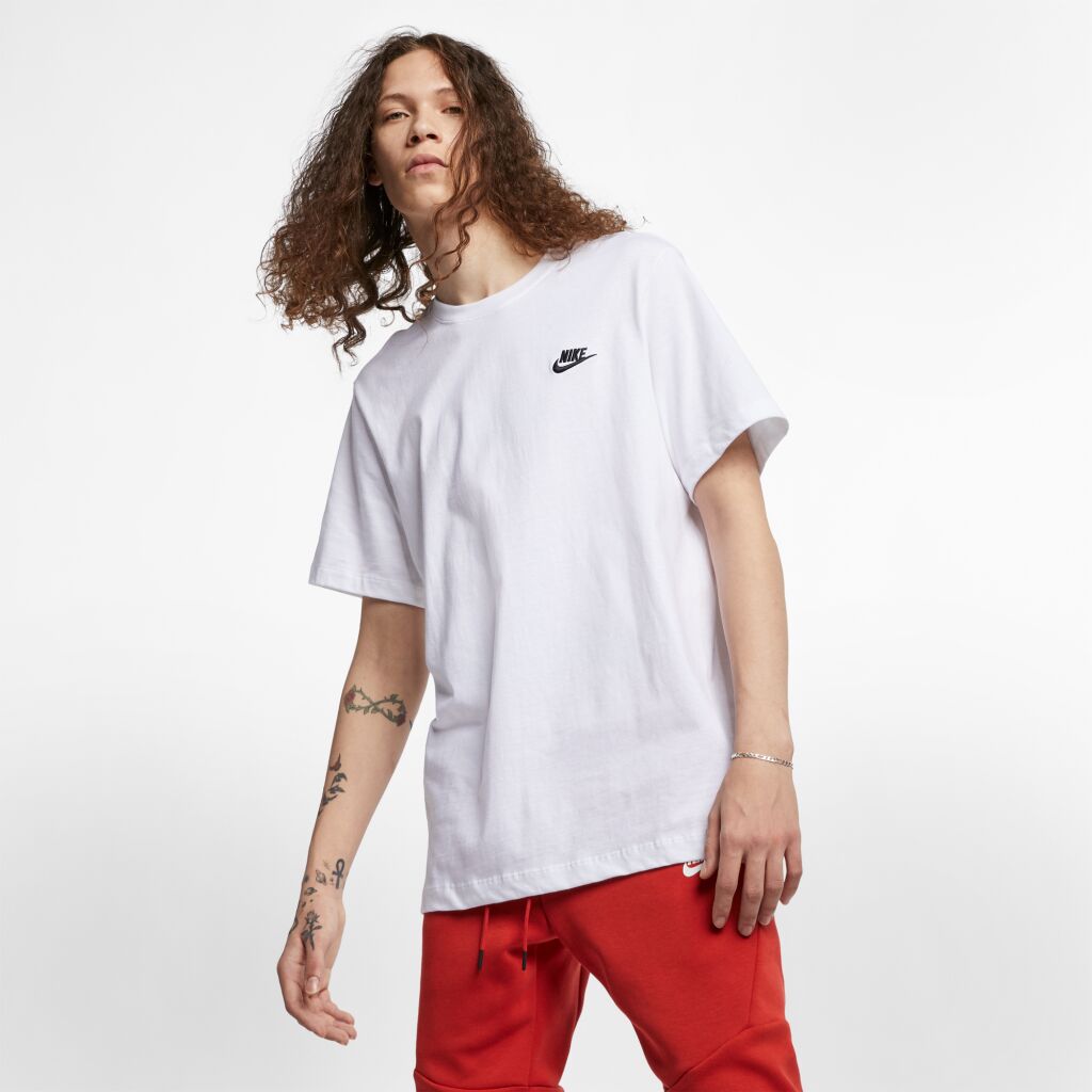 Nike Sportswear Club Tee