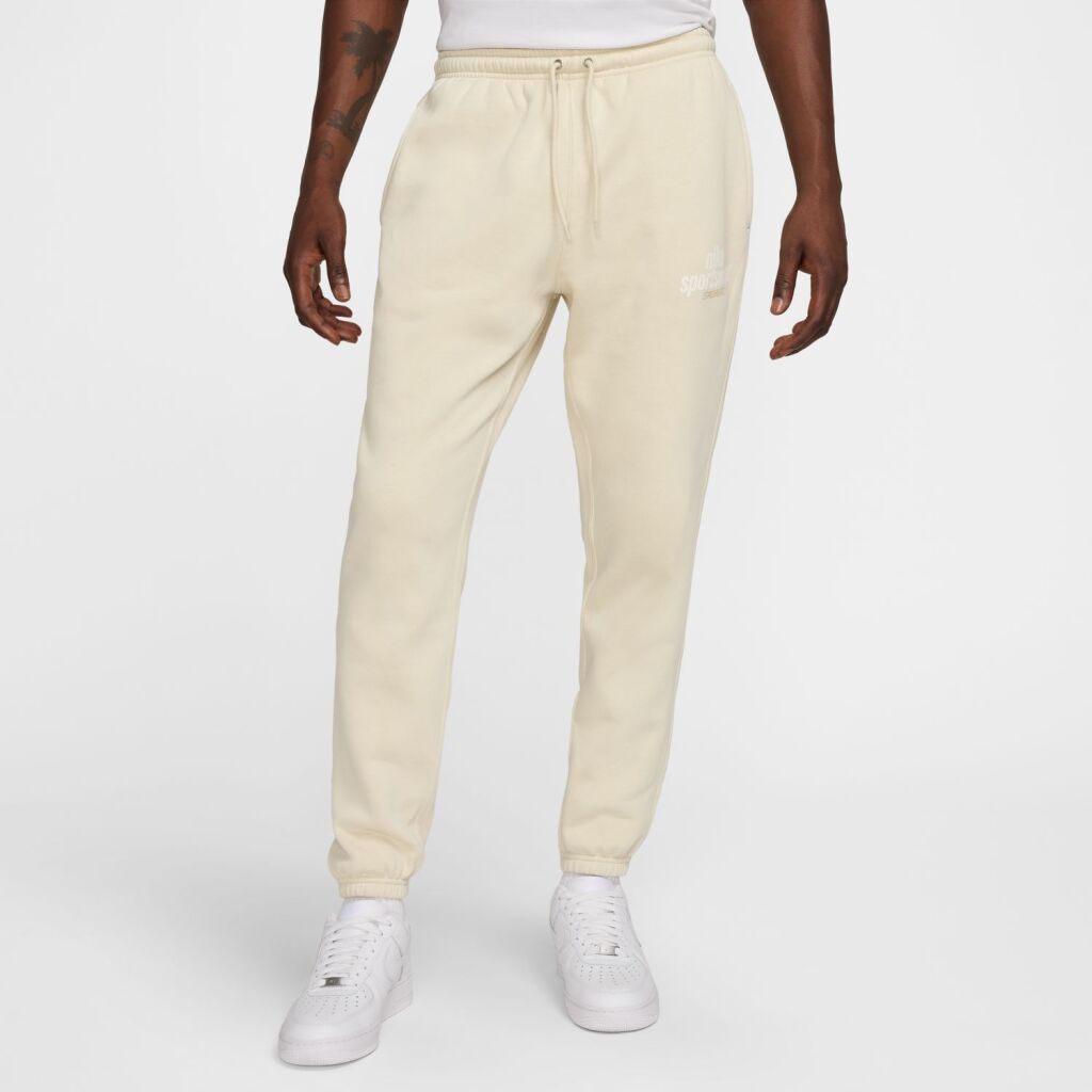 Nike Club Cuffed Fleece Pants M