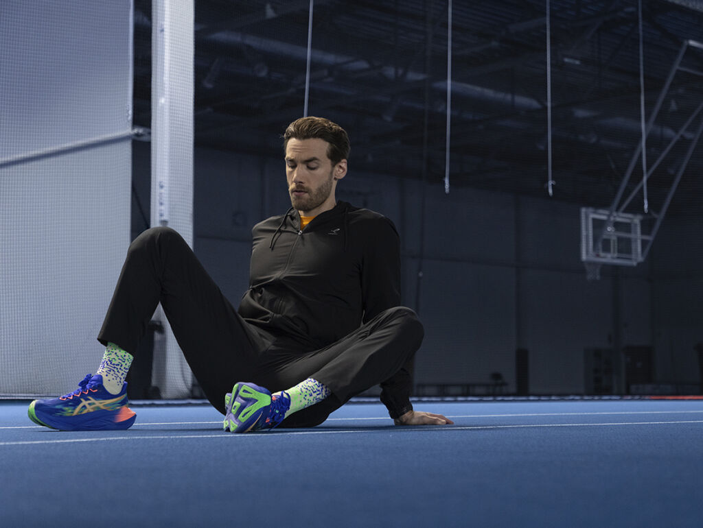 Neljä juoksijaa New Balancen Ellipseillä