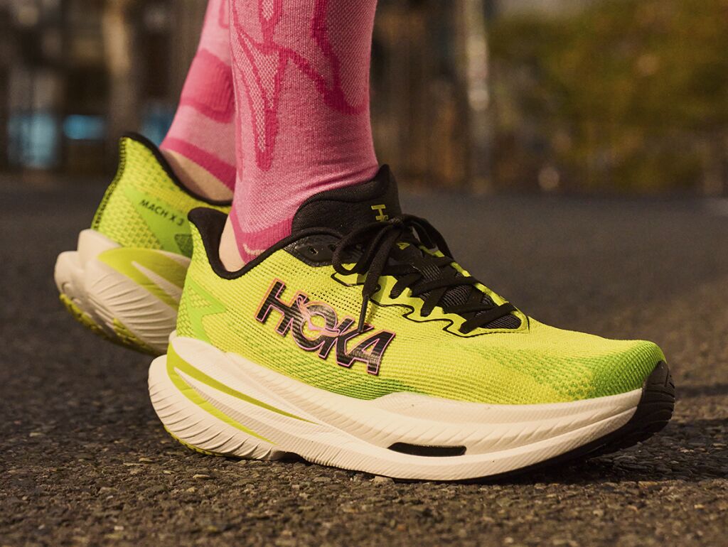 Keltaiset Hoka Mach x 3 Juoksukengät