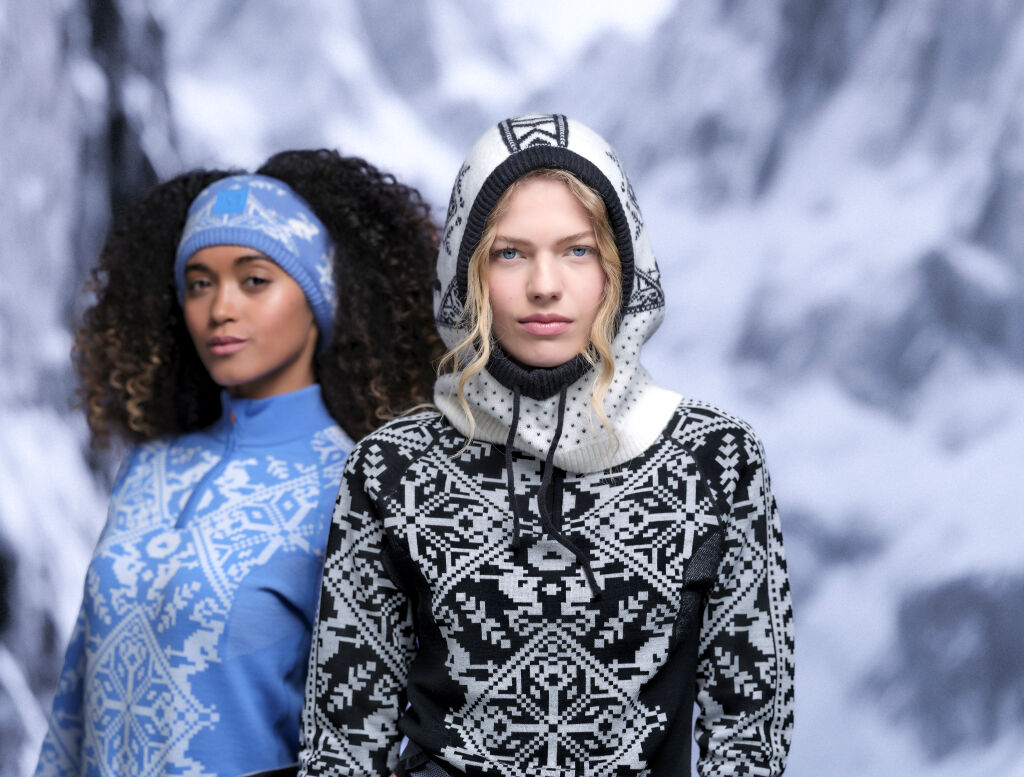 Iloisia naisia Kari Traa tuotteet päällä